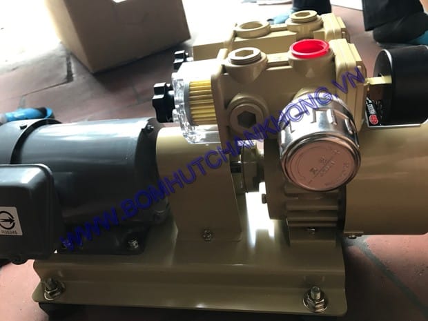 bom hut chan khong vacutronics