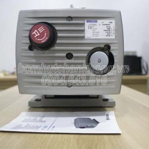 Tem bơm chính hãng trên thân máy bơm chân không VT4.40