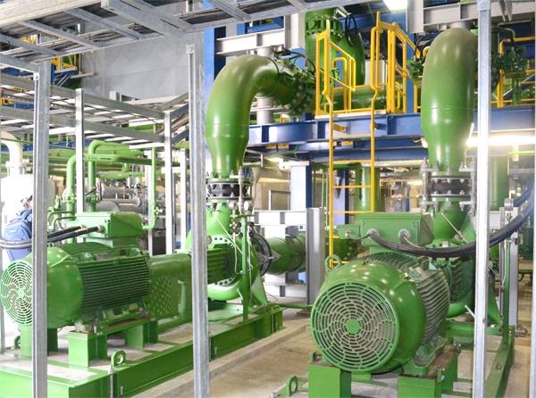 Tìm hiểu ứng dụng bơm hút chân không trong ngành điện năng