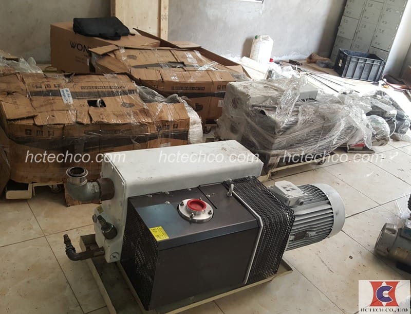 bom hut chan khong vong dau leybold phap cu