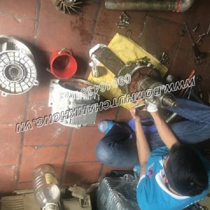 Bom hut chan khong vong nuoc 1 cap dau lien 5,5KW