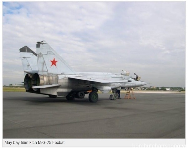 Hình ảnh máy bay tiêm kích MiG-25 Foxbat