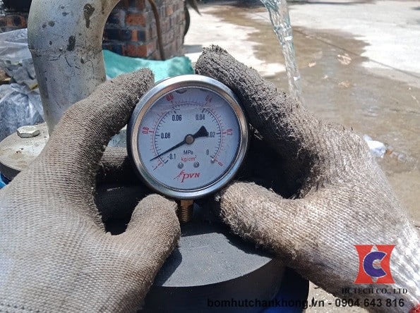 Đồng hồ đo áp suất chân không