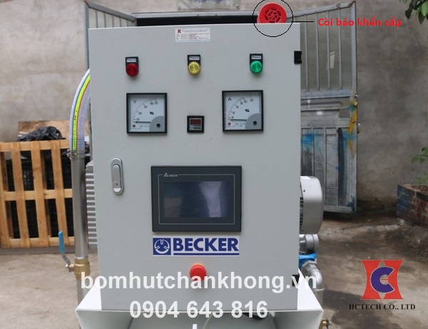 Tủ điều khiển tự động với màn hình HMI