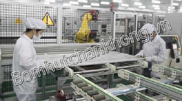 Bơm chân không được ứng dụng sản xuất tấm năng lượng mặt trời