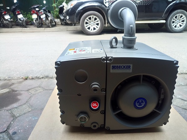 Kiểm tra định kỳ dầu bơm chân không đảm bảo kiểm soát được tình trạng hoạt động của bơm