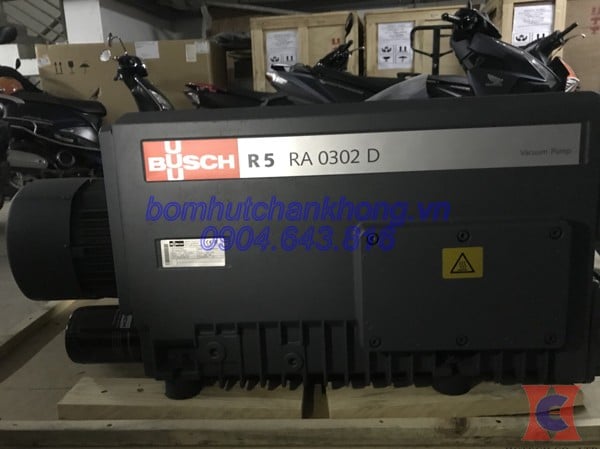 mua bom hut chan khong o dau chinh hang