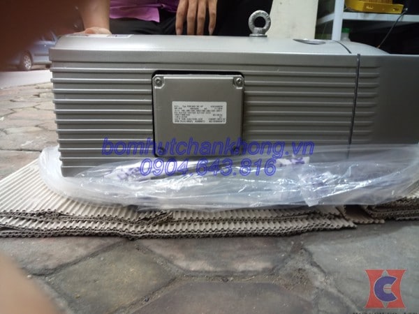 bom chan khong becker chinh hang tai hctech