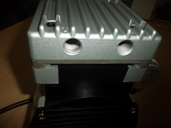 Bơm hút chân không khô piston DP 120V