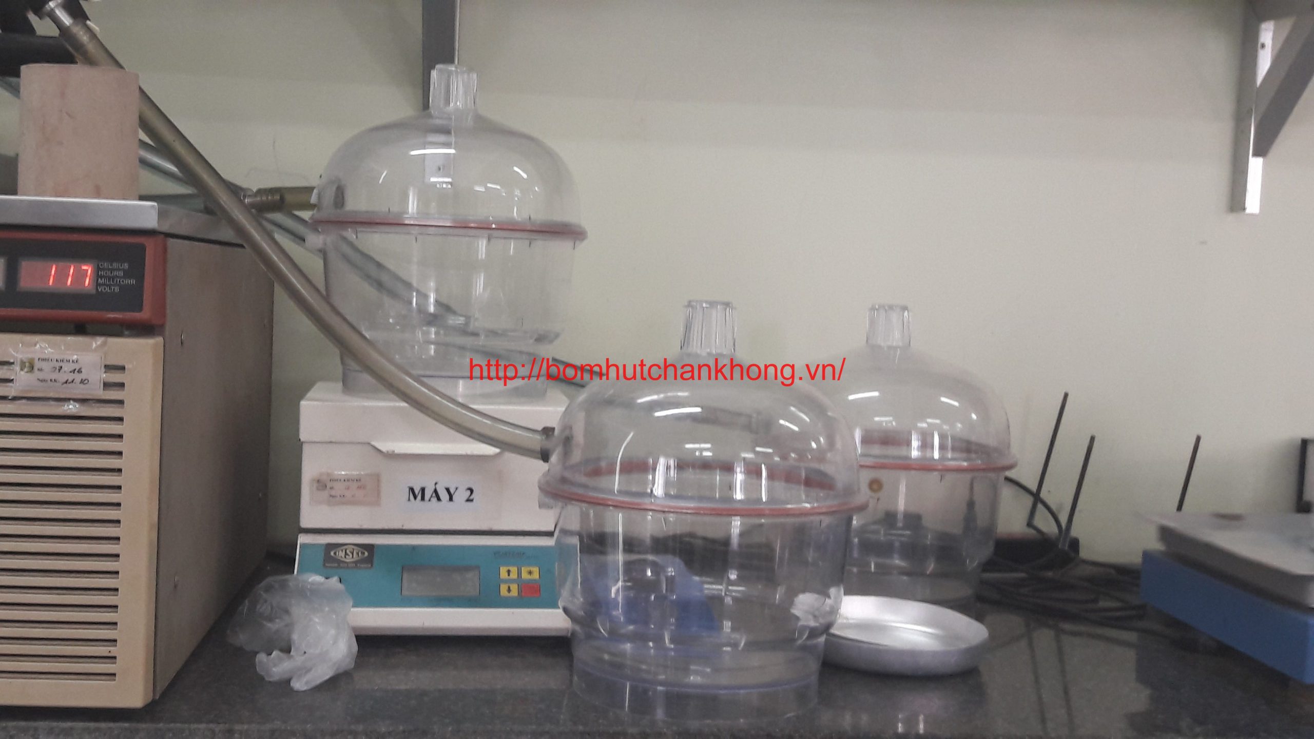 su dung bom chan khong vong dau 2 cap