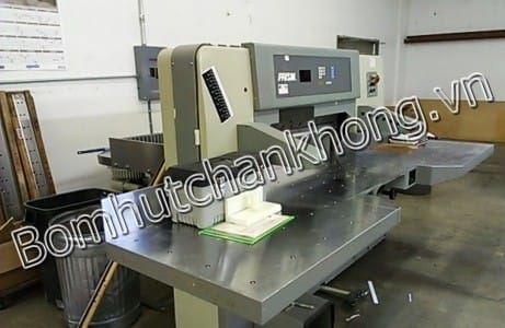 su dung he thong bom hut chan khong trong qua trinh in an