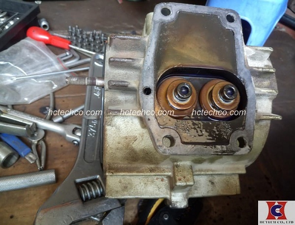 sua bom hut chan khong vong dau busch