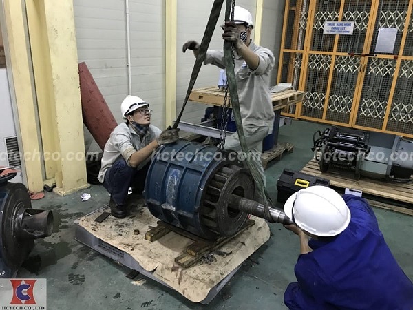 Hoàn thành việc sửa chữa bơm chân không vòng nước