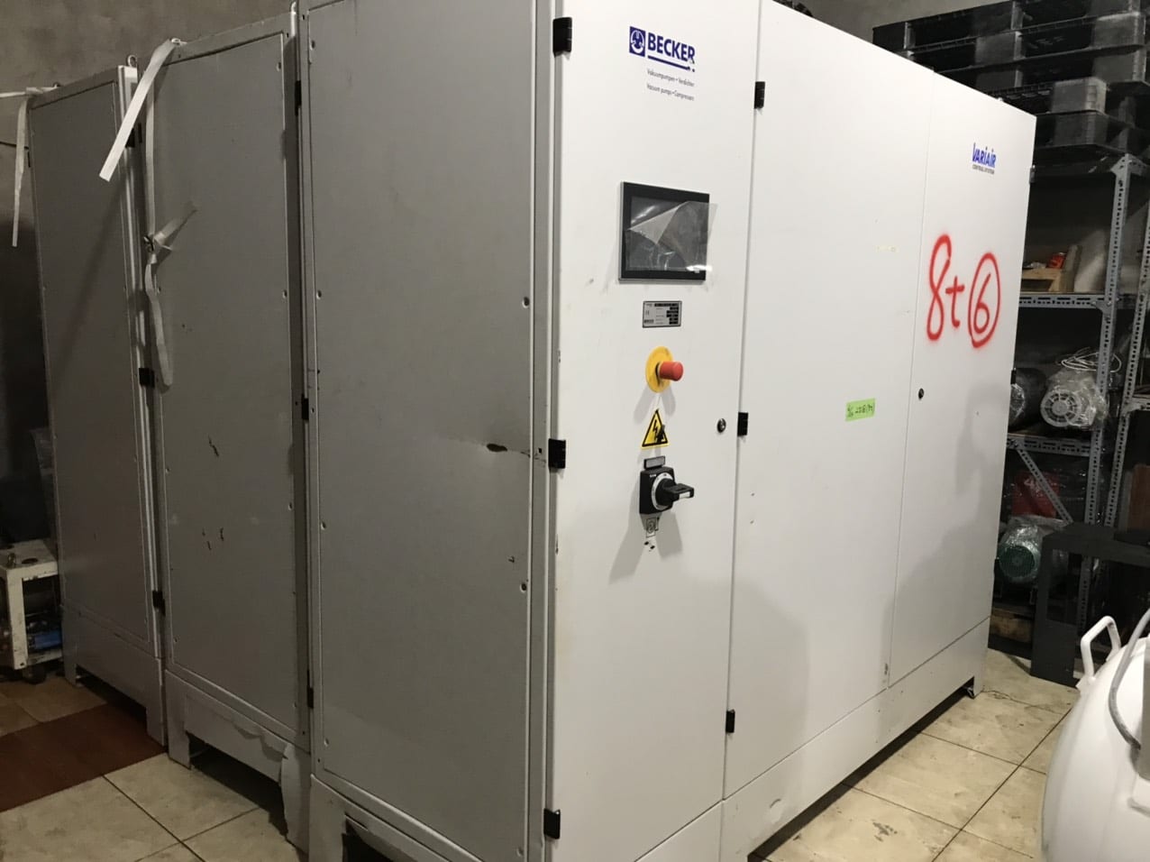 bom hut chan khong cu