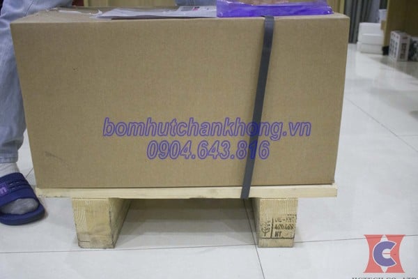 pallet go co dinh kien hang