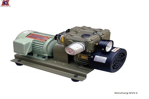 máy bơm chân không