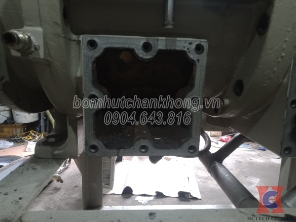 Các chi tiết bị bụi bẩn