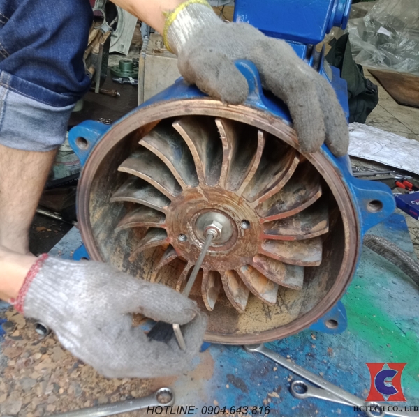 Sửa bơm chân không vòng nước