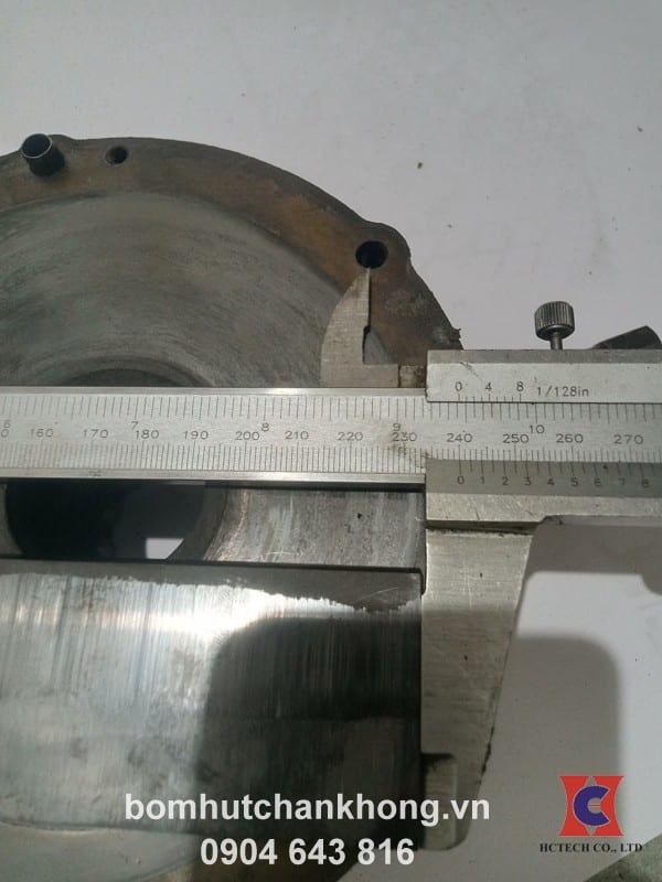 Kiểm tra kích thước cánh bơm chân không