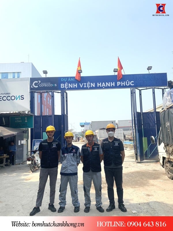 Kỹ thuật viên HCTECH có mặt để bàn giao
