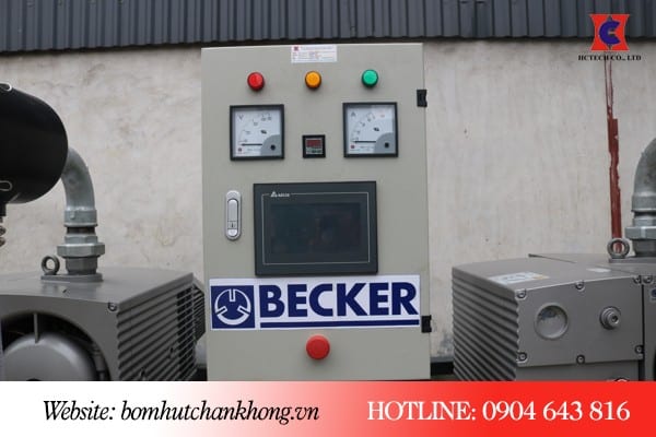 Tủ điều khiển tự động màn hình HMI của hệ thống