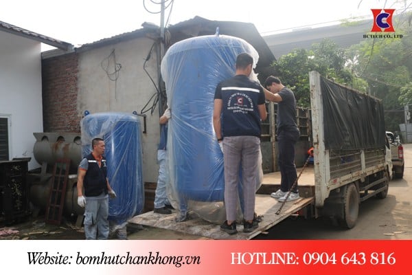 Chuyển thiết bị từ xưởng HCTECH lên xe